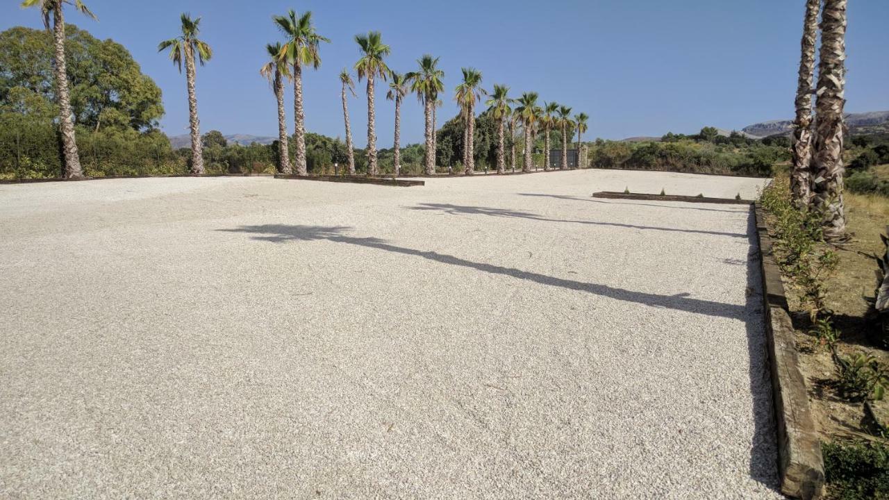 龙达La Marabulla别墅 外观 照片